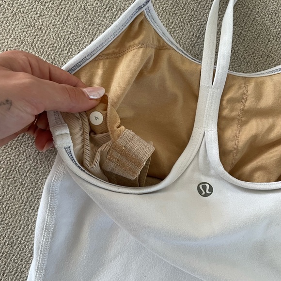 Lululemon Power Y Tank size 6 in White - Picture 2 of 3